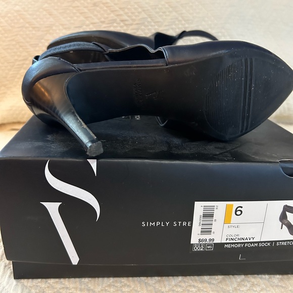 Ankle strap shootie - Picture 3 of 4